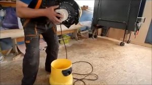 Пылесос karcher мешок не нужен.