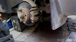 АУДИ 80 Б4 КАК СНЯТЬ ЗАДНИЙ СУППОРТ.AUDI 80 B4 HOW TO REMOVE THE BACK SUPPORT