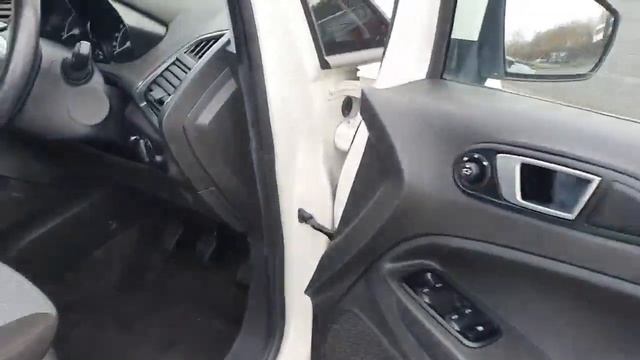 151MH1281 - 2015 Ford EcoSport TITANIUM - 1.5D 90PS смотреть онлайн