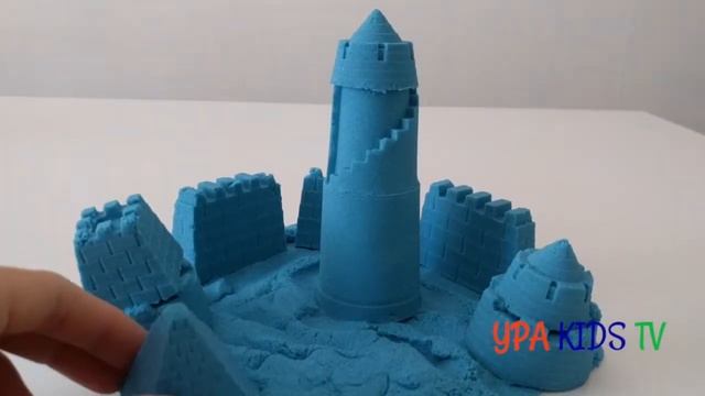 Замки или дворцы из кинетического песка для принцесс Диснея своими руками. Замок Эльзы и замок Анны смотреть онлайн