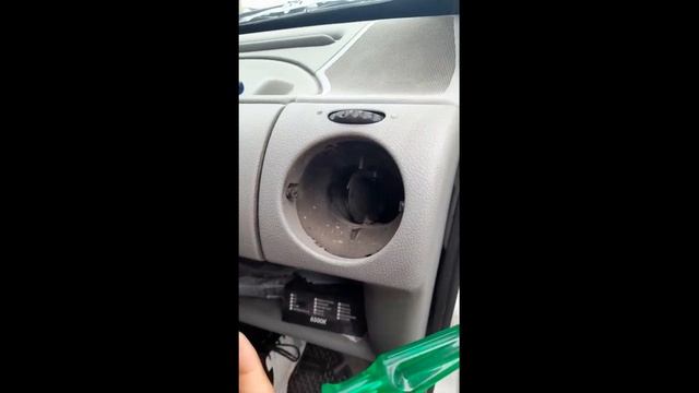 Desarme difusor de aire Renault Kangoo смотреть онлайн