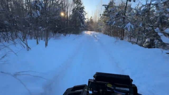 Stels Guepard 2.0 небольшой скоростной зимний прохват. Катанул один в прекрасный солнечный день смотреть онлайн