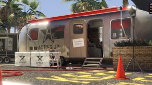 Как включить режим режиссера в ГТА 5?)