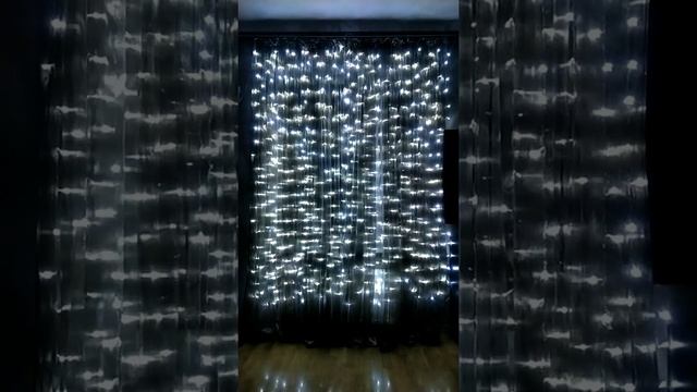 Гирлянда в режиме последовательного изменения всех режимов. Цвет света - ХОЛОДНЫЙ смотреть онлайн