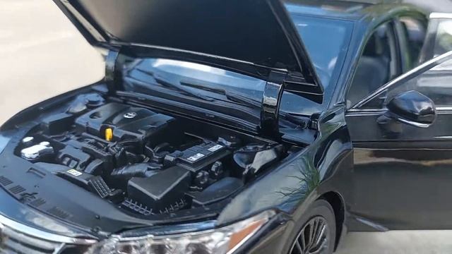 Toyota Avalon смотреть онлайн