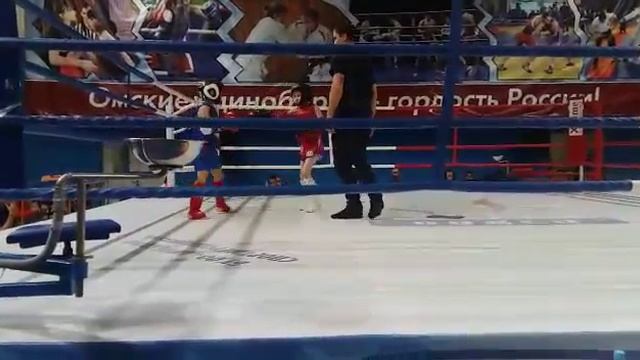 Ну,вот у Сани и первое место(в синем)