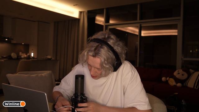 PARADEEVICH ПОЯСНИЛ ЗА МИКРОФОН смотреть онлайн