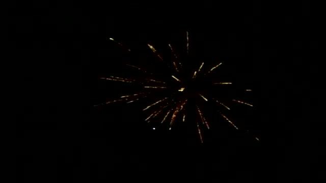 новогодний фейерверк смотреть онлайн