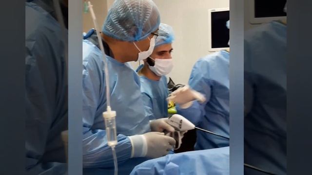 Лапароскопическая радикальная нефрэктомия - удаление почки смотреть онлайн