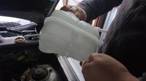 ЗАМЕНА РАСШИРИТЕЛЬНОГО БАЧКА Ланос,СЕНС ЗА 5 минут НА ОРИГИНАЛЬНЫЙ БАЧОК И КРЫШКУ с Opel?