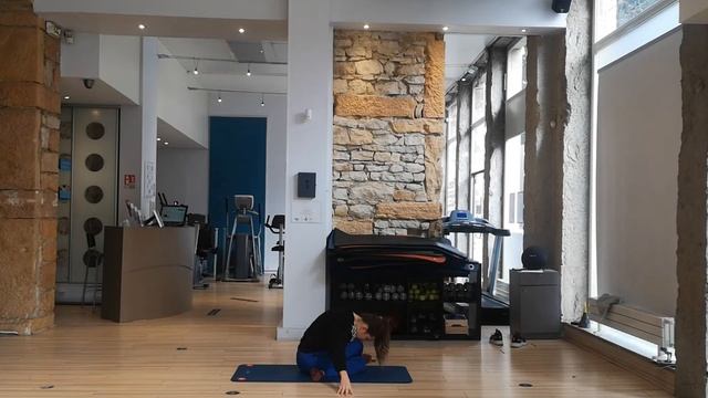 Routine Stretching - Etirements bas du corps | 25 minutes смотреть онлайн