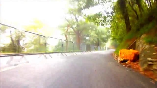 Descente de Murielle, vue de la route смотреть онлайн