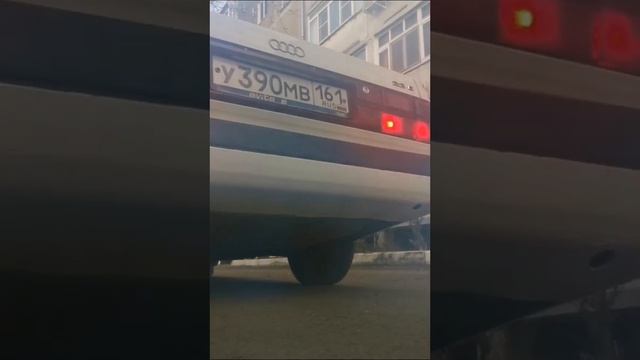 Выхлоп починен. Звук двигателя Audi 100 c3 2,3 NF 136hp смотреть онлайн