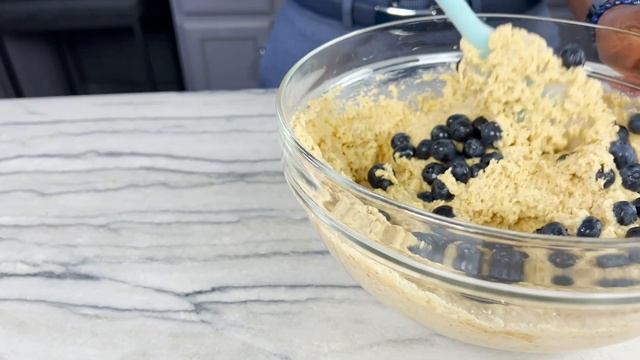 The Best Vegan Lemon Blueberry Cake- Refined-Sugar-Free, Oil-Free, Gluten-Free смотреть онлайн