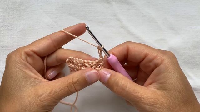 Amigurumi - How to make the crochet waffle stitch - english смотреть онлайн