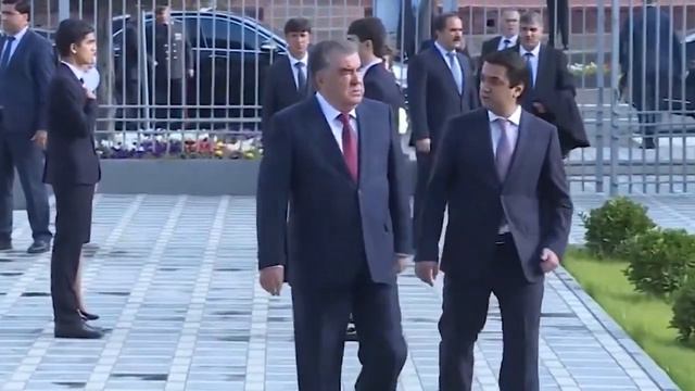 ПО ТЕЛЕВИДЕНИЮ ЭТОГО НЕ РАССКАЖУТ! ПРЕЗИДЕНТ ЗАПРЕТИТ! смотреть онлайн