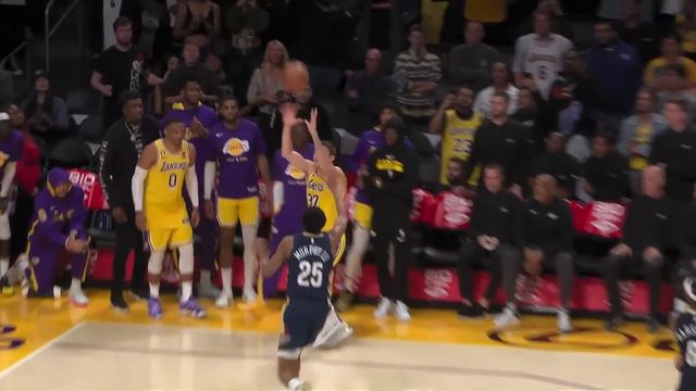 Matt Ryan Hits CLUTCH 3-Pointer to Send Lakers to OT vs. Pelicans 😱 смотреть онлайн