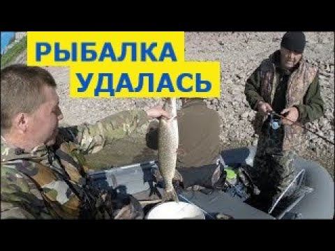 Открытие сезона 2019 с лодки. Рыбалка на КВХ спиннингом. Жор окуня КВХ. смотреть онлайн