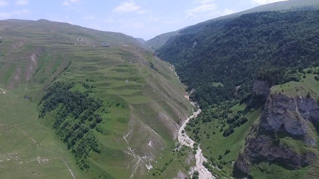 Олхазаран баьргашца стигалара охьа гушйолу Хо а, гонахара латта а (ЧIебарла) -1.. смотреть онлайн