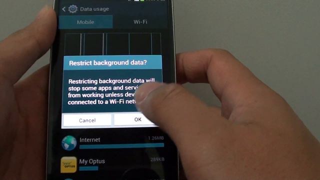 Samsung Galaxy S4: How to Enable/Disable Background Data смотреть онлайн
