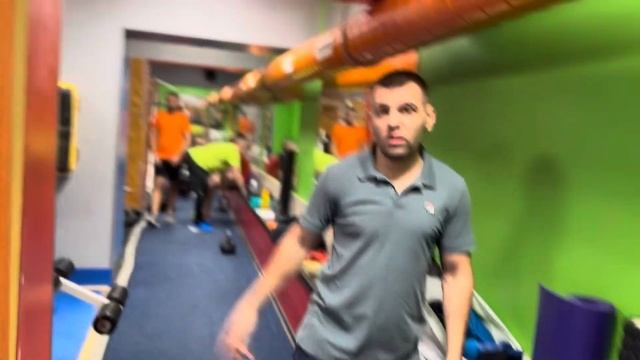 Будни в качалке 2 смотреть онлайн
