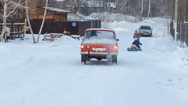 иж москвич первый снег смотреть онлайн