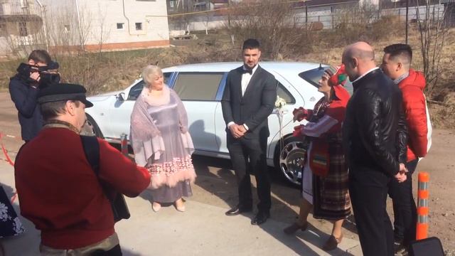 жених ? приехал за невестой ? на Mercedes S500 Pullman смотреть онлайн