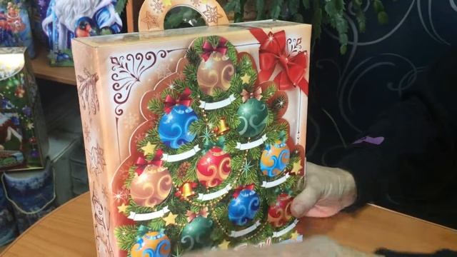 Сладкий детский Новогодний подарок - Новогодняя рамка смотреть онлайн