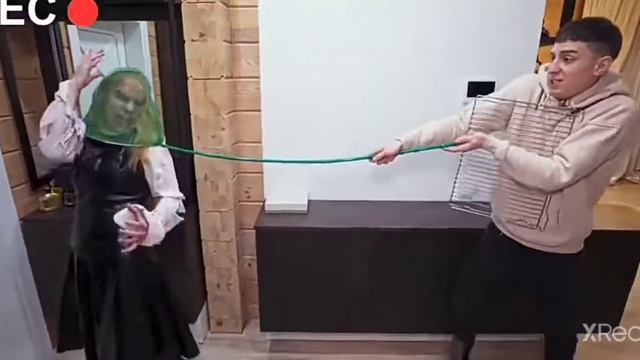 Как снимала ли А4:Экстремальные прятки от зомби смотреть онлайн