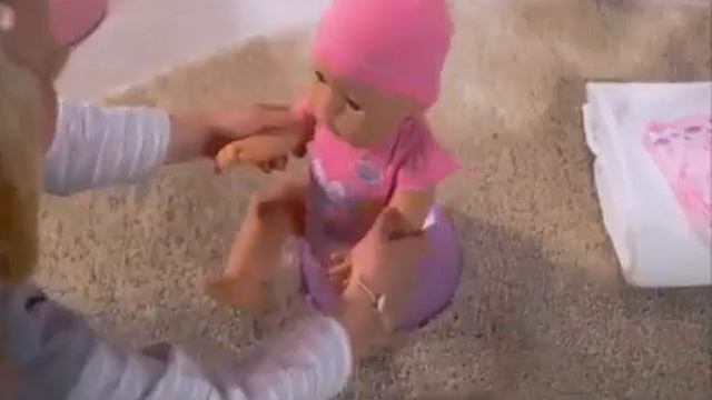 Кукла BABY born Интерактивные куклы смотреть онлайн