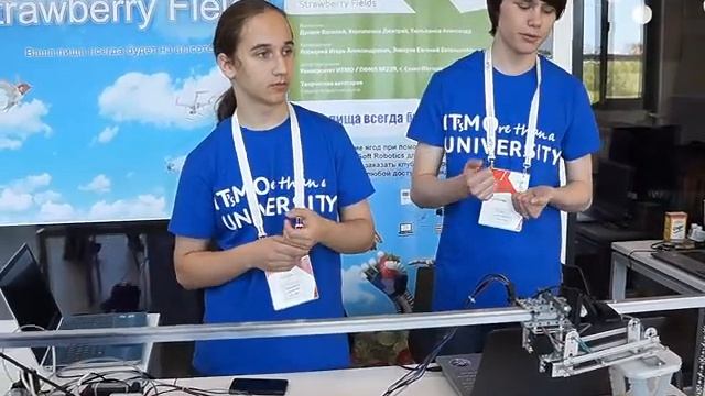 SoftGripper Strawberry WRO смотреть онлайн