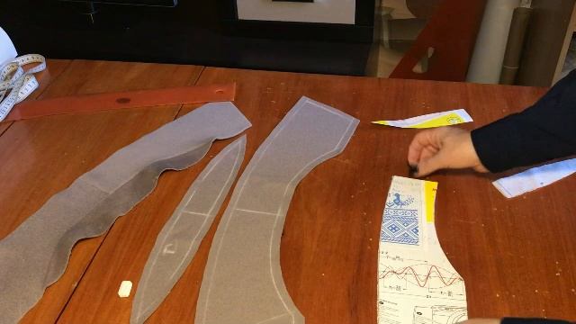 Воротник с отрезной стойкой в пальто смотреть онлайн