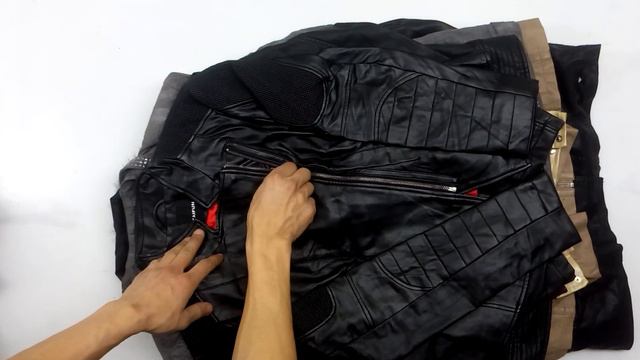 Мешок № 121033. Куртки эко кожа Крем+экстра. Арт 3163. Вес 17,9 кг. Кол-во 22 шт смотреть онлайн