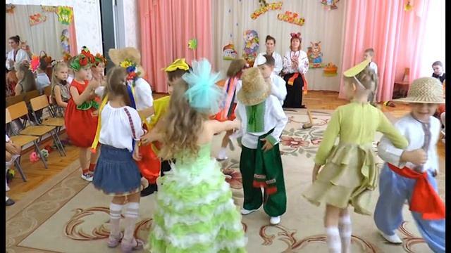 Праздник Осени 2 (Сад-200 12-группа) смотреть онлайн