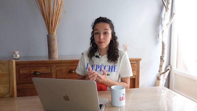 Reacting to Celebs Speaking French 🇫🇷 Correcting and Explaining Language Mistakes! смотреть онлайн