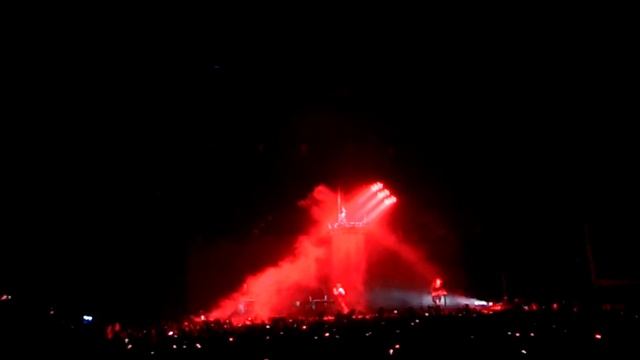 NIN @ O2 Arena London(2) смотреть онлайн