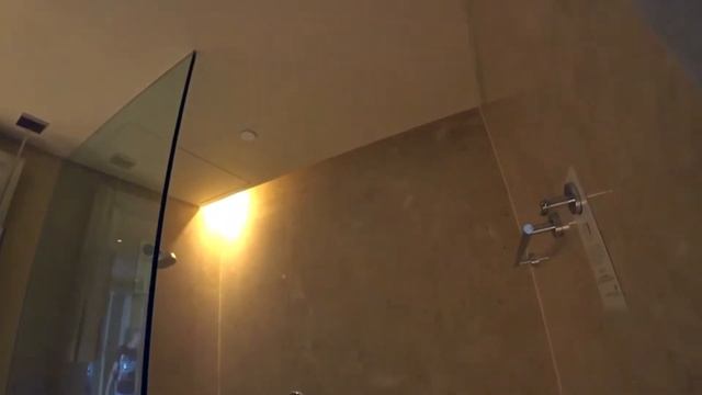 Marina Bay Sands. Самый известный отель Сингапура. смотреть онлайн