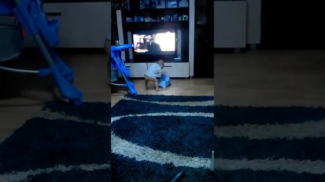 Танцуем и поем, Макар 10 месяцев смотреть онлайн