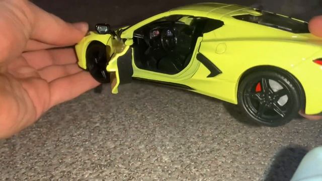 MotorMax 1:24 Corvette C8 Diecast Walkaround смотреть онлайн