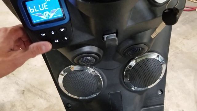 150cc T8 BOOM RUGGED MOPED SCOOTER WITH BLUETOOTH & SPEAKERS смотреть онлайн
