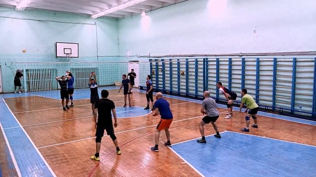 Любительский волейбол в НН* 28092021 #1 смотреть онлайн