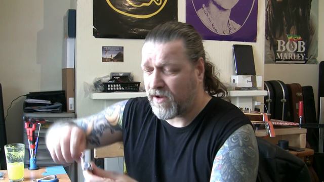 Squier Affinity Strat In For A Re-fret And Some TLC [Part 01]...