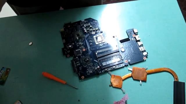 Inside Acer Aspire E5 - 551 - Disassembly/Assembly Tutorial