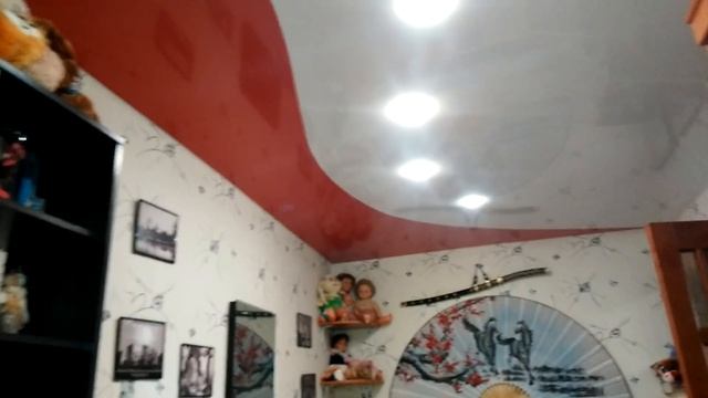 Натяжной потолок спайка двух цветов - что это такое ? смотреть онлайн