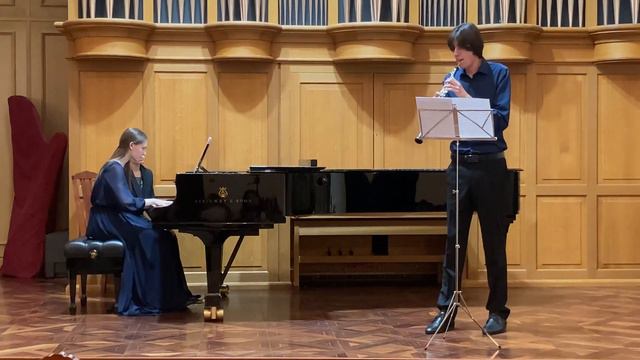 А. Асламас "Песни предков" для гобоя и фортепиано смотреть онлайн