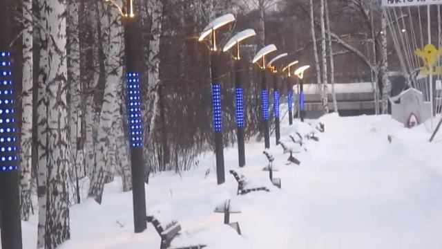 Есть в поздней осени своё очарованье - Автор Лариса Адианова музыка и поёт Виктор Корнев смотреть онлайн