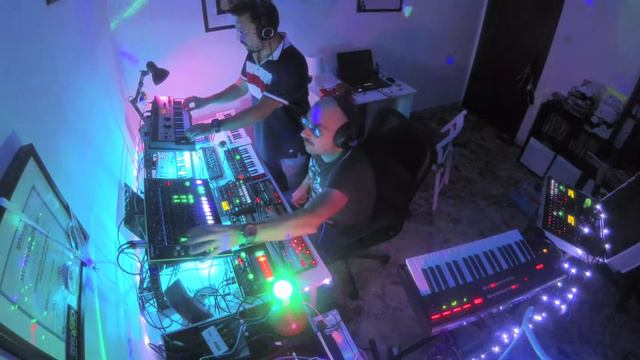Racemo - Digitone x2, Digitakt, Tr-8, Tb-3, Microkorg Xl, Korg R3, Korg Volca смотреть онлайн