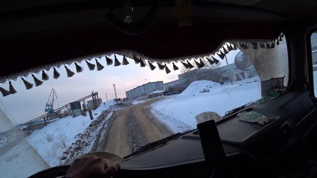 Перетаскали весь песок На SHACMAN X3000 смотреть онлайн