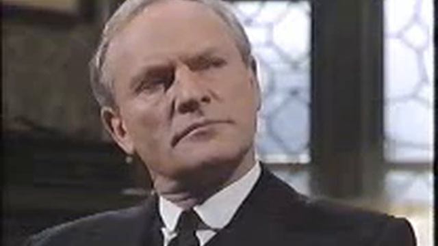 Babs Palmer in 'Ladies in Charge' with Julian Glover clip смотреть онлайн