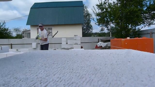 кладка газосиликата на клей под двойную рейку.стиль Нивка111 смотреть онлайн